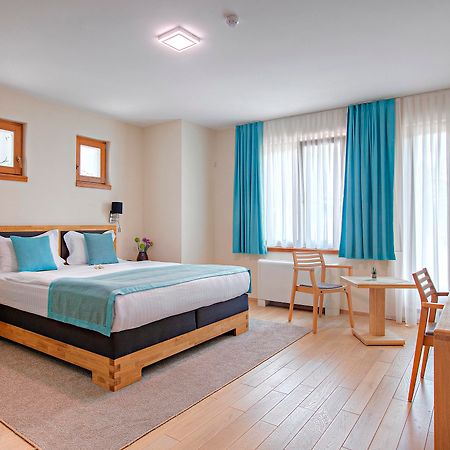 סראייבו Hotel Aziza מראה חיצוני תמונה