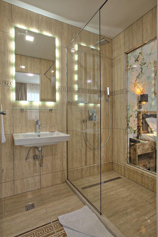 סראייבו Hotel Aziza מראה חיצוני תמונה