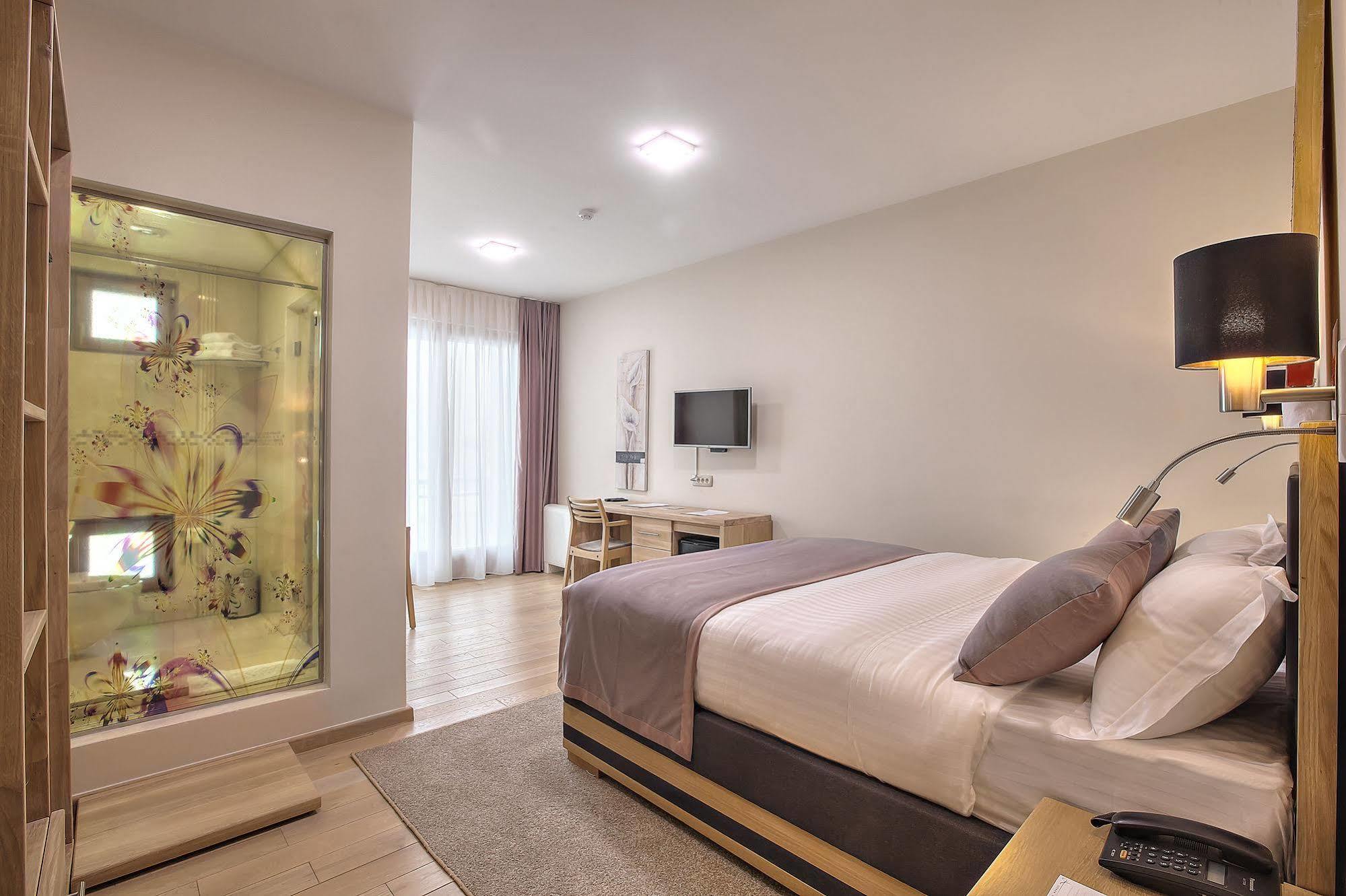 סראייבו Hotel Aziza מראה חיצוני תמונה